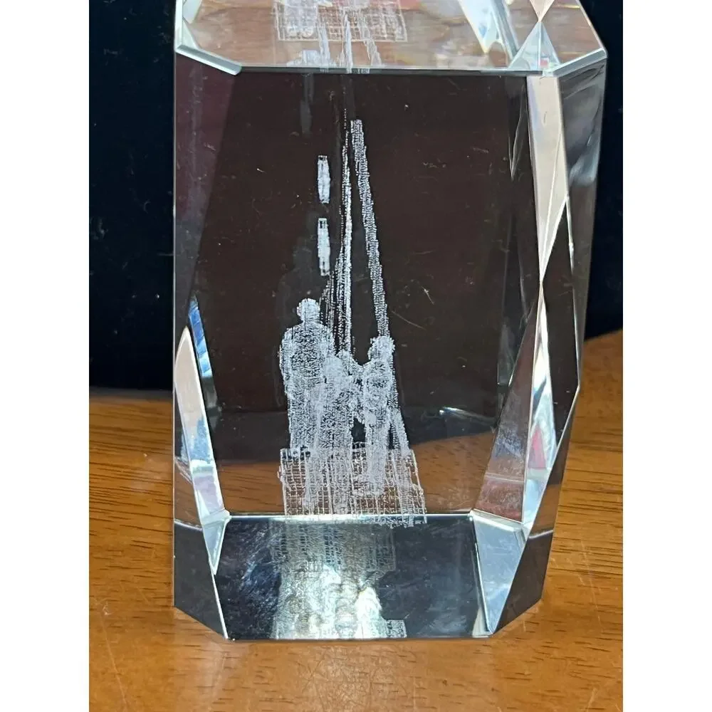 New York City Ground Zero Flag Tribute Laser Etched Crystal Souvenir 9.11 USA